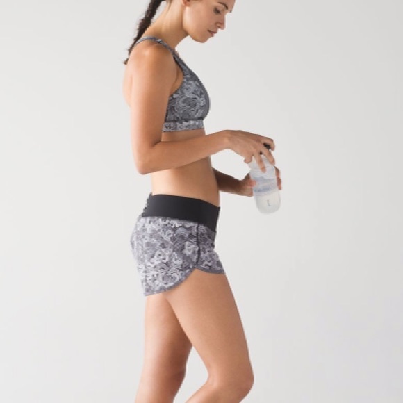 Lululemon Energy Bra (Nulux) - Picture 7 of 9